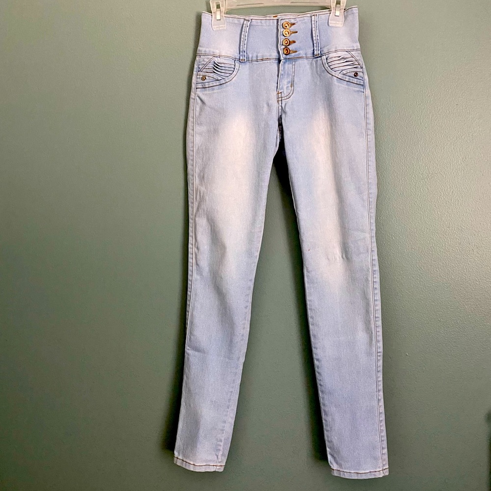 Tush Push butt lifting skinny jeans